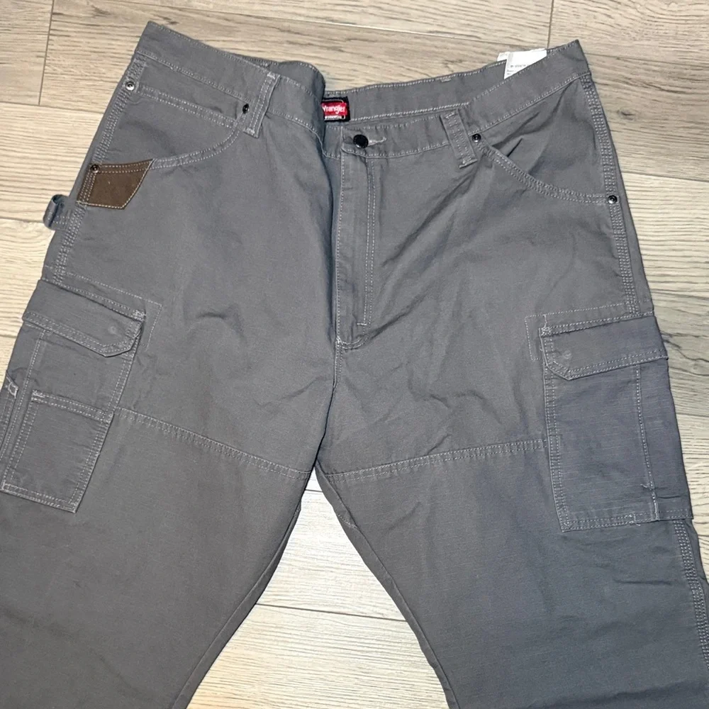 NEW! Wrangler Workwear 42x30 Ranger Pants Gray